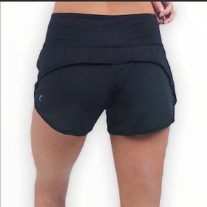 Like new Zyia Trainer Shorts
